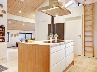 Holiday Home Arina - 150m from the sea by Interhome - Løkken - 7