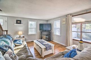 Walk to Great Pond Spacious East Falmouth Home - 8