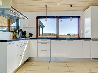 Holiday Home Ilmatar - 650m from the sea by Interhome - Løkken - 4