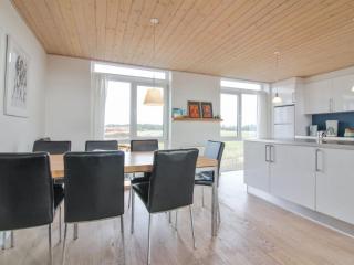 Apartment Chris - 750m from the sea by Interhome - 6