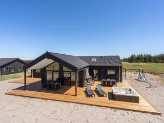 Holiday Home Ambra - 950m from the sea by Interhome - Løkken - 0