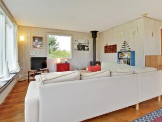 Holiday Home Toti - 500m from the sea in NW Jutland by Interhome - 6