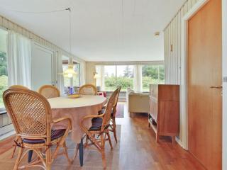 Holiday Home Toti - 500m from the sea in NW Jutland by Interhome - 3