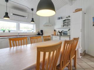 Holiday Home Henryette - 200m from the sea by Interhome - 6