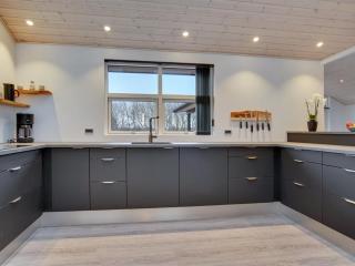 Holiday Home Amitola - 700m from the sea by Interhome - Løkken - 3