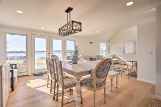 Kayaks, Deck and Pond Access Rhode Island Retreat! - 9