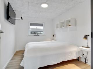 Holiday Home Antina - 400m from the sea by Interhome - 5