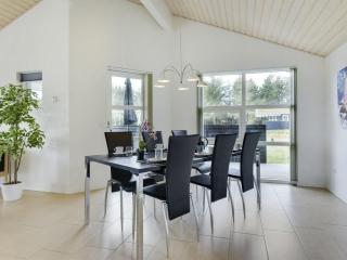 Holiday Home Tessie - 1-2km from the sea by Interhome - 5