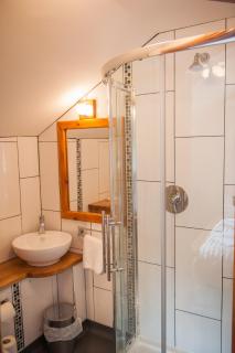 The Little Crown Inn - Pontypool - 4