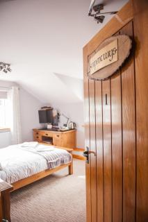 The Little Crown Inn - Pontypool - 2