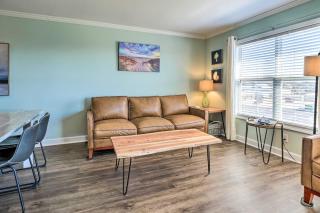 Oak Island Condo - Walk to the Beach! - 7