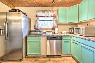 3 Mi to Cave Run Lake! Nature-Centric Family Cabin - 3