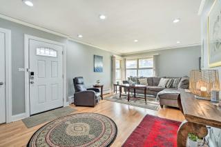 Cozy Skokie Home about 16 Mi to Downtown Chicago! - 7