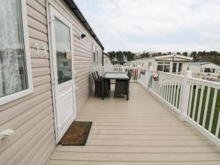 flower pot retreat - Scarborough - 2