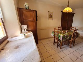 Gîte de charme dans ferme lorraine avec jardin clos, à proximité de sentiers et base de loisirs - FR-1-584-32 - 3