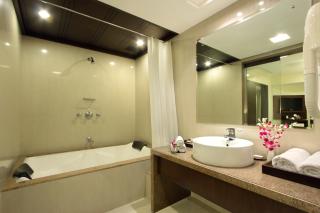 Hotel Express Residency Vadodara - Vadodara - 3
