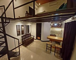 Adorable Lounge - 1 Bedroom loft w/home cinema - Manila - 2