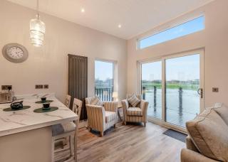 Waterside Hambleton Lakeside Lodges - 9