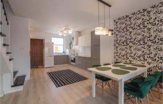 Pet Friendly Home In Klodawa With Sauna - 8
