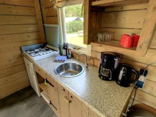 Tent lodge with covered terrace, in green area - IJhorst - 4