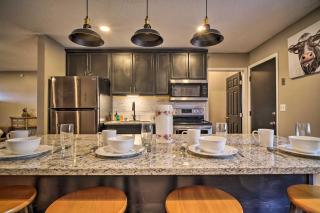 Sevierville Cabin with Hot Tub and Home Theater! - 3