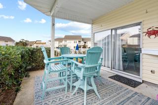 Hook, Wine, & Linger condo - Destin - 6
