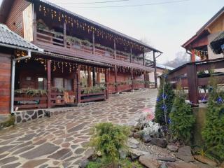 Casa de la ferma Mariuca - Berbeşti - 2