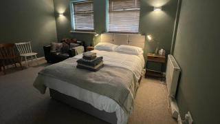 Fab Stay UK - Coastal and Country Retreat with free secure off road parking minutes from both Dover and Deal - 5