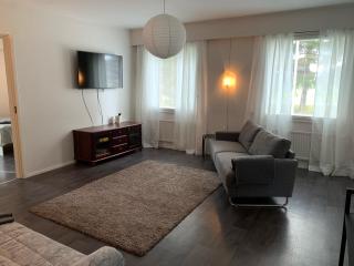 Tomujoen Kylätalo - 2