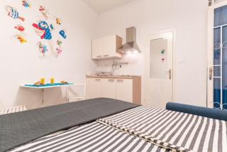 Fish4Wish Old Town Rovinj Studio Apartment - Rovinj - 4