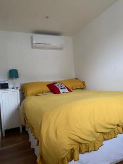 Lindas LODGE Free PARKING air con plus provisions included - Hove - 6
