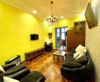 Old Batumi Apartment - 0