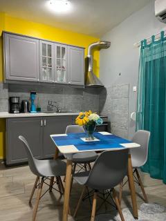 N&N's Luxurious Suite #WhiteTower - 6