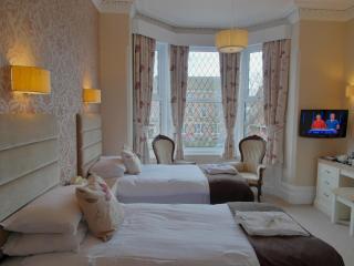 Bedford Hotel - 1