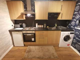 Lovely Centralised 1Bed Apt Near Town Centre & Beach - Free Wi-Fi & Parking - Fleetwood - 2