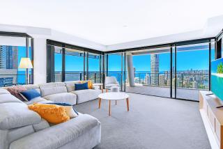 Circle On Cavill Surfers Paradise Apartments-Holiday Paradise - Gold Coast - 2