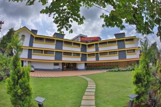 Highland Resort - Lonavala - 9