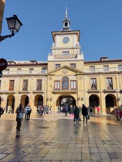 Piso en el emblemático barrio antiguo de Oviedo - 5