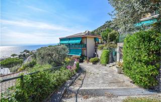 2 Bedroom Amazing Apartment In Recco - 9