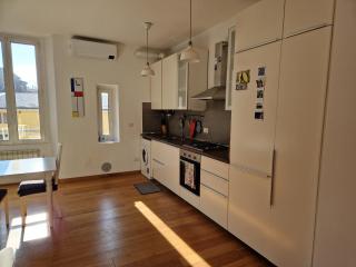 Modern Bright and Central Apartment - Milan - 5