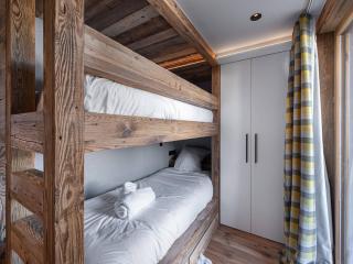 Appartement skis aux pieds avec parking à Courchevel - FR-1-562-60 - 3