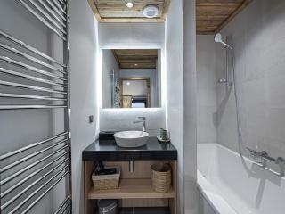 Appartement de luxe avec sauna, 6 chambres, skis aux pieds à Courchevel Village - FR-1-562-62 - 3