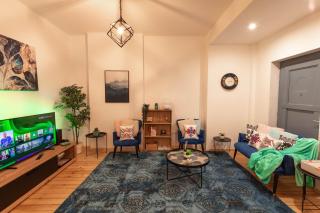 Vintage bohemian Paradise with Xbox Series X for BIG groups - Sofia - 9