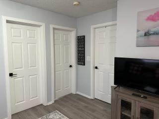 Lovely 2 bedroom condo, 2 minute walk fr downtown - 9