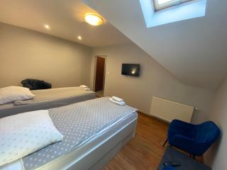 Restauracja Zacisze Leśne Noclegi - Knurów - 9