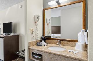 Bend Inn & Suites - Bend - 2