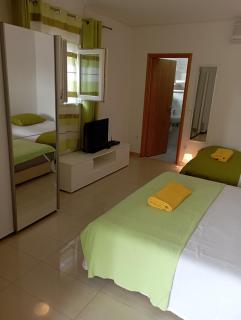Apartmani Trubi 1 - Vodice - 2