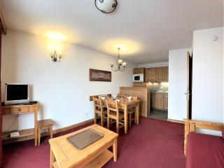 Appartement cosy, balcon exposé sud, parking couvert, piscine chauffée, proche pistes et commerces - FR-1-267-248 - La Toussuire - 7