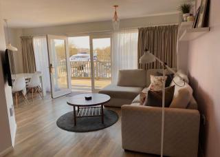 Yare View Holiday Cottages - Brundall - 5
