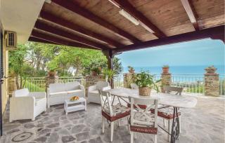 Two-Bedroom Holiday Home In Castellabate -Sa- - 7